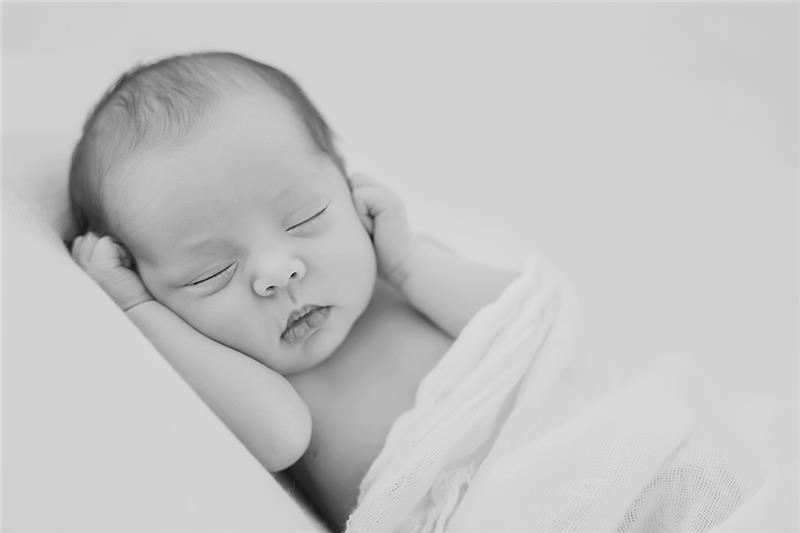 Newborn baby photographer Brisbane - Photo 5